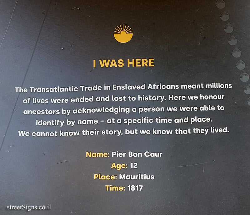 London - Greenwich - Exhibition at the Maritime Museum exploring slave trade - Gabriel Choto - I was here