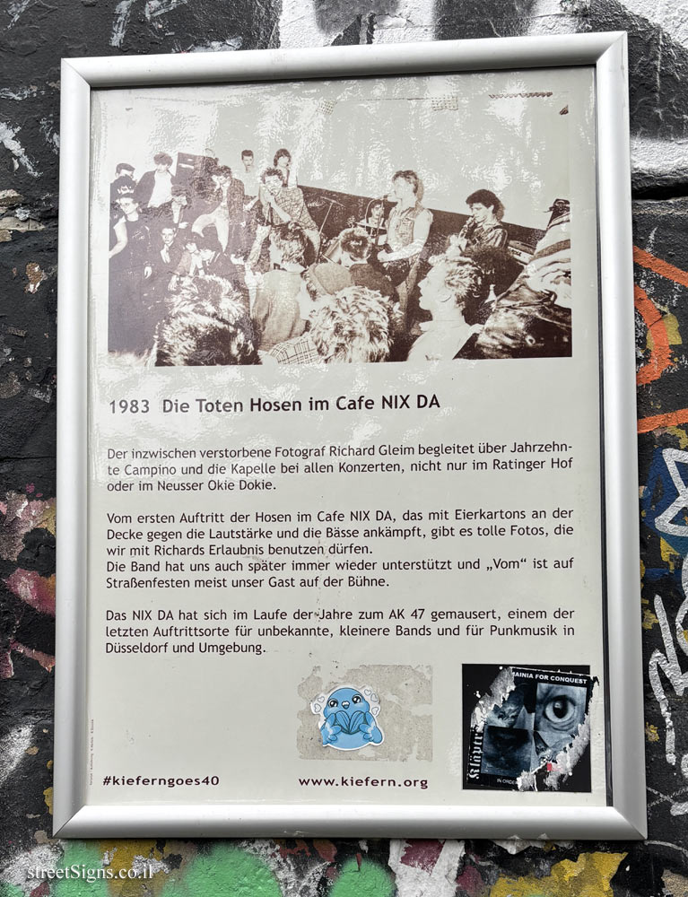 Düsseldorf - Kiefernstraße - 1983: Die Toten Hosen at Cafe NIX DA