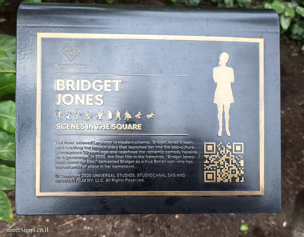 London - Leicester Square - Bridget Jones statue