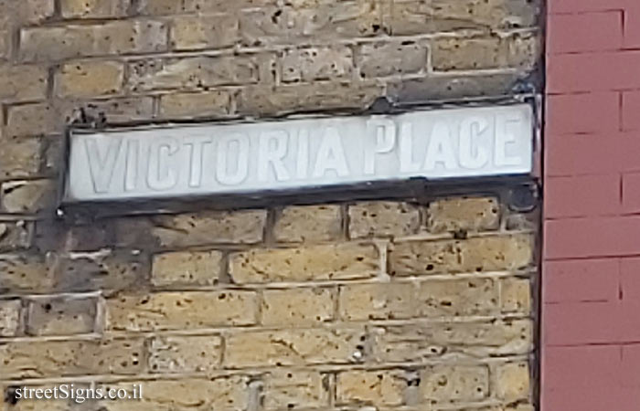 Richmond (London) - Victoria Place (3)