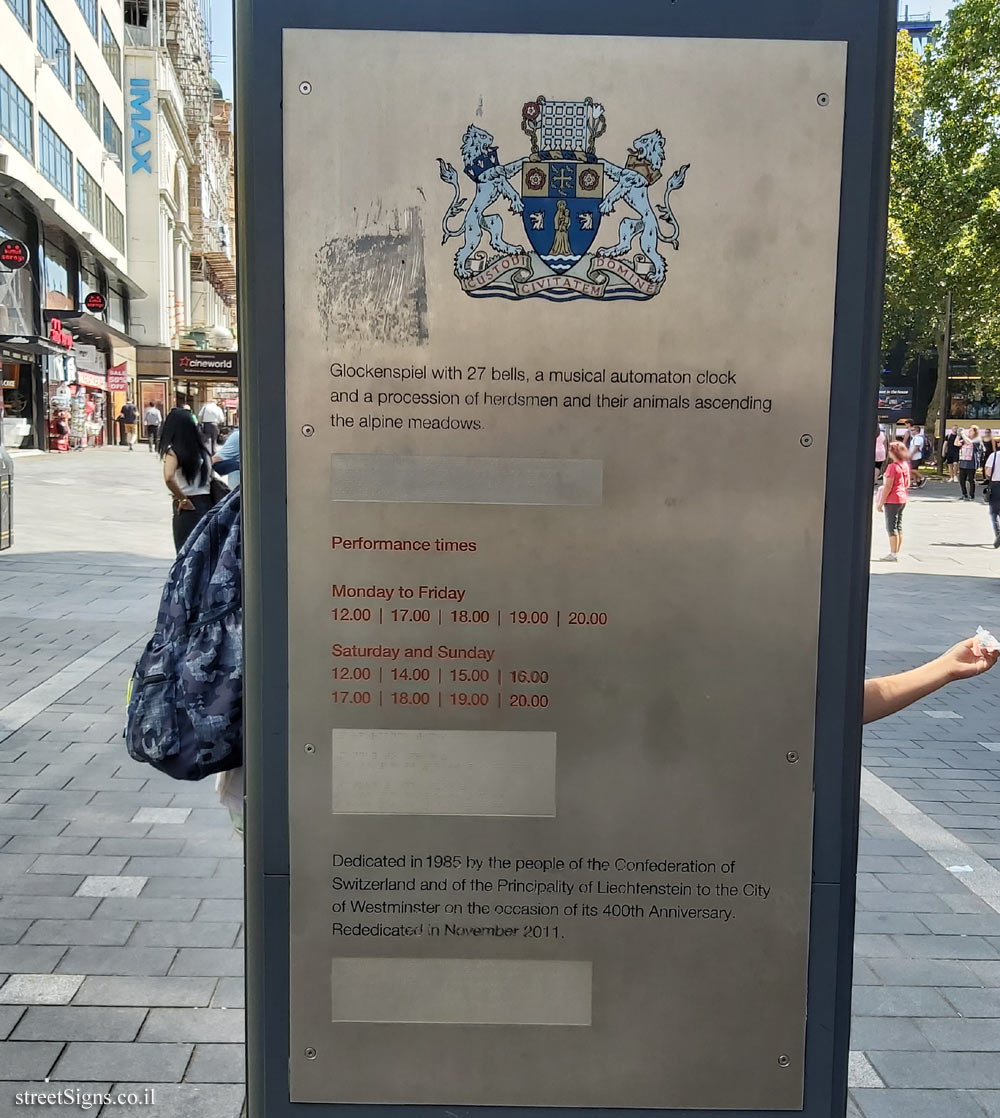 London - Swiss Court - Swiss Glockenspiel