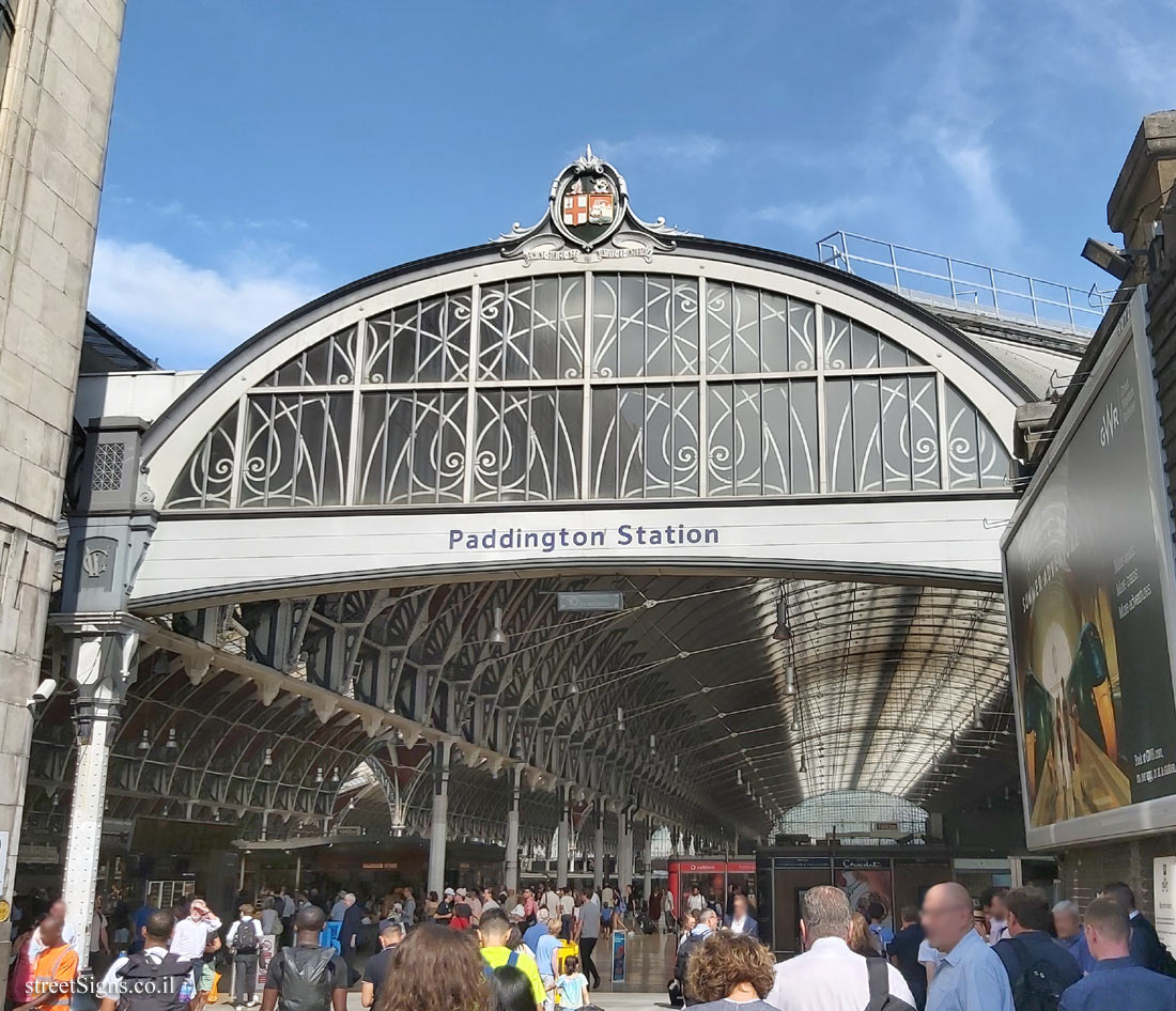 London - Paddington Railway Station