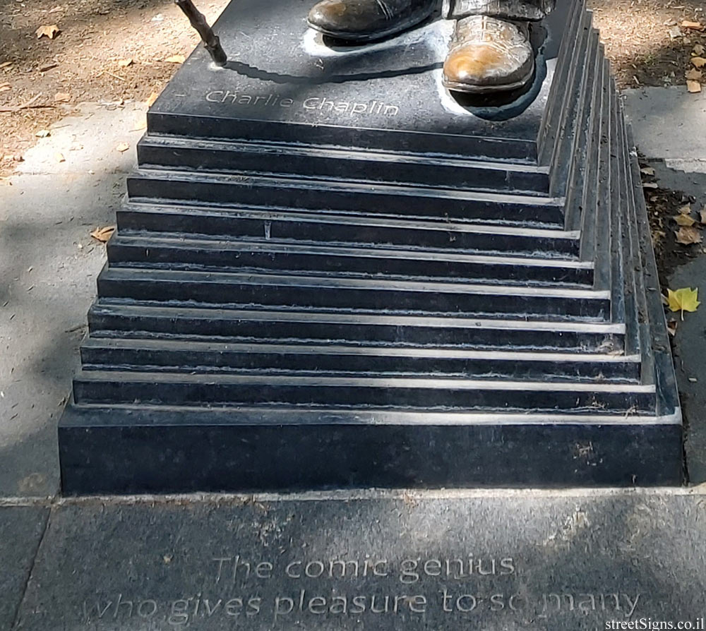 London - Leicester Square - Statue of Charlie Chaplin