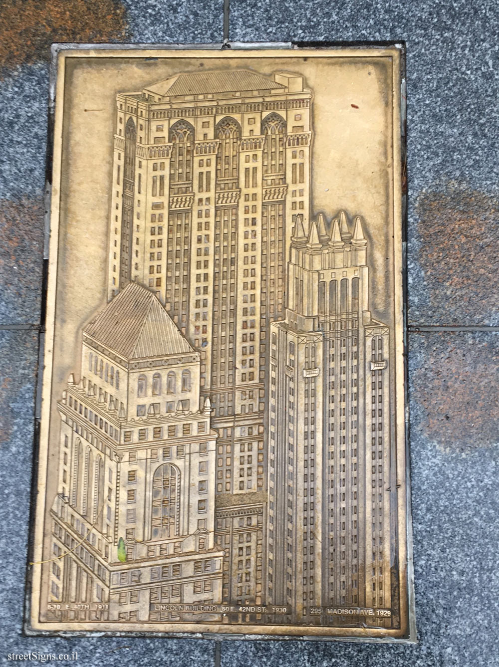 New York - Park Avenue plaques - Lincoln Building and two other buildings