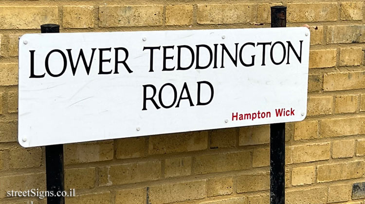 Kingston upon Thames (London) - Lower Teddington Road