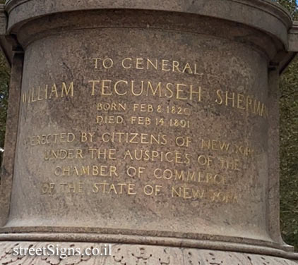 New York - Central Park - A statue in memory of General William Sherman
