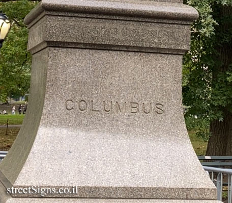 New York - Central Park - A statue in memory of Christopher Columbus