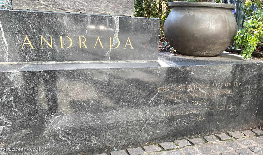 New York - A memorial to José Bonifácio de Andrada