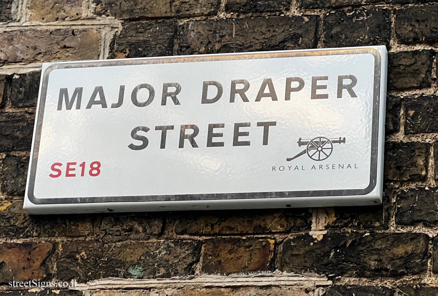 London - Royal Arsenal - Major Draper Street (2)