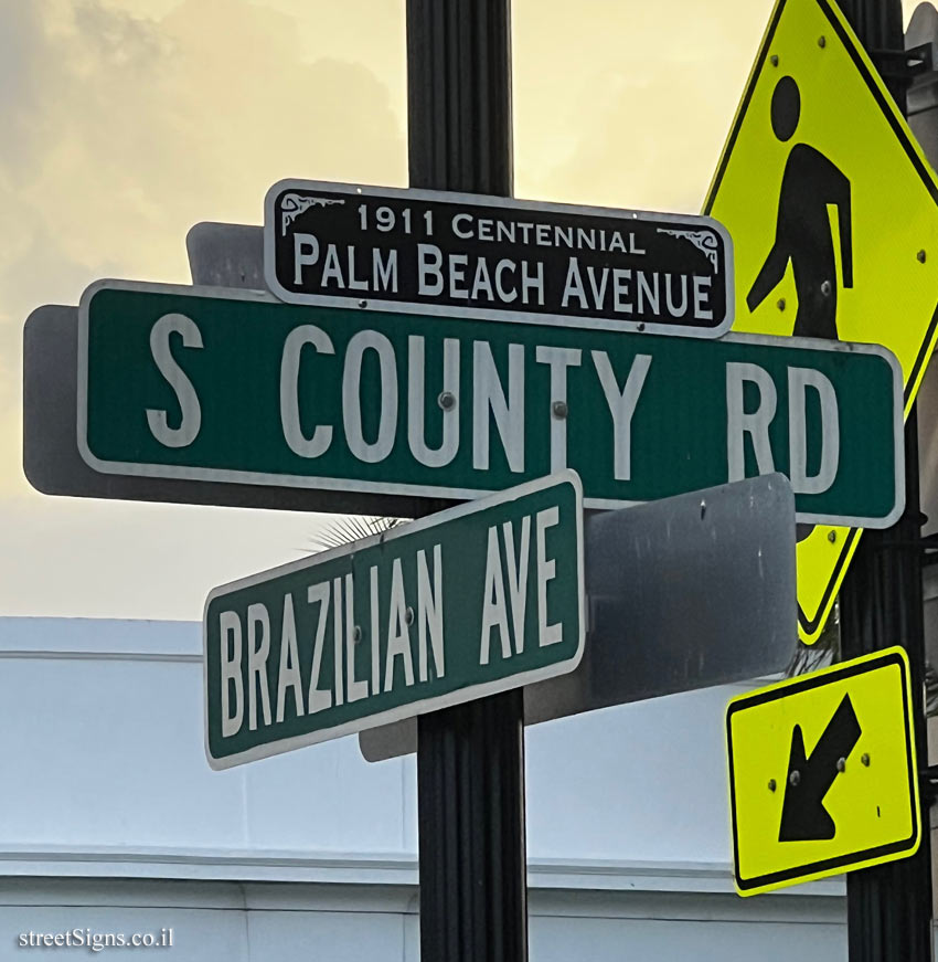 Palm Beach - intersection of S. County and Brazilian streets