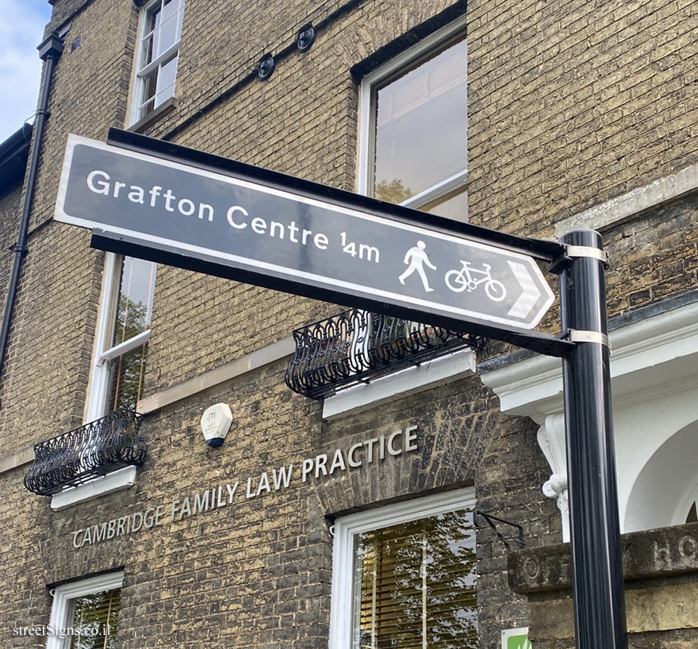Cambridge - A signpost for the Grafton Shopping Center