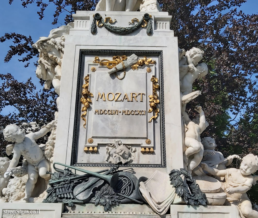 Vienna - Mozart Monument