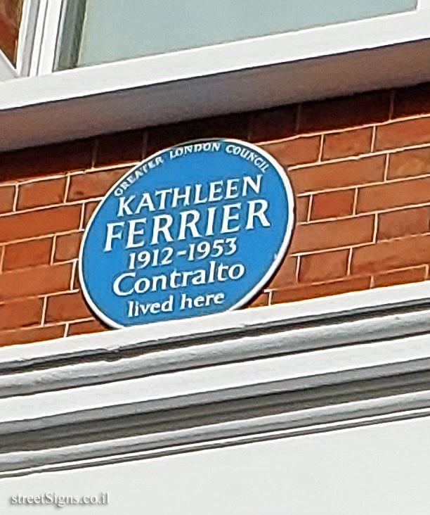 London - Hampstead - Commemorative plaque in the place where the singer Kathleen Ferrier lived