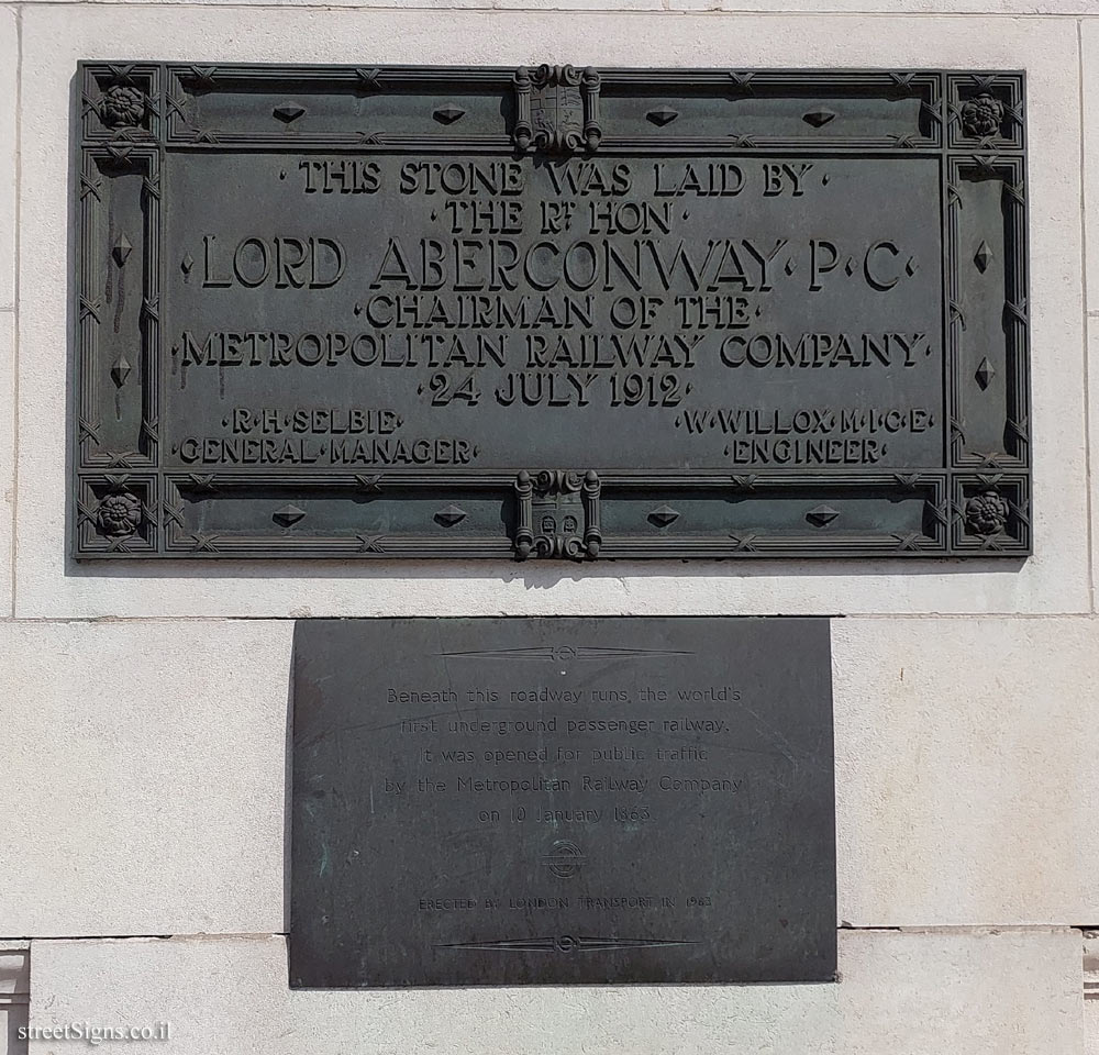 London - Commemorative plaque at Baker Street tube station