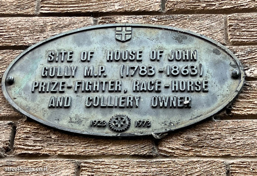 Durham - Commemorative plaque on the house of John Gully