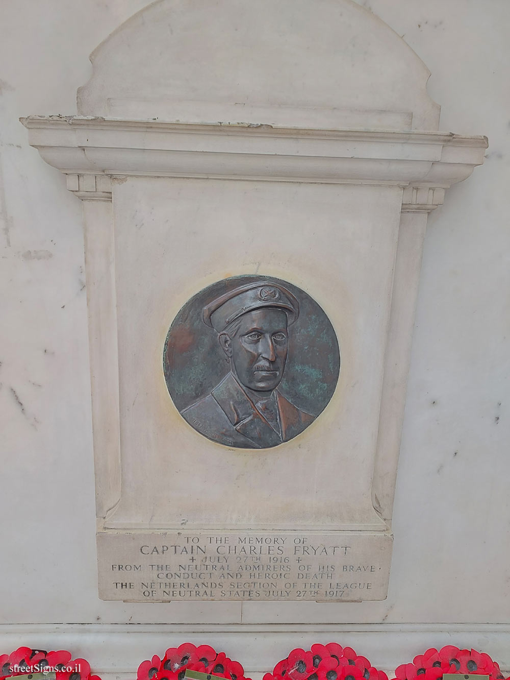 London - Liverpool Station - Memorial plaque to Charles Fryatt