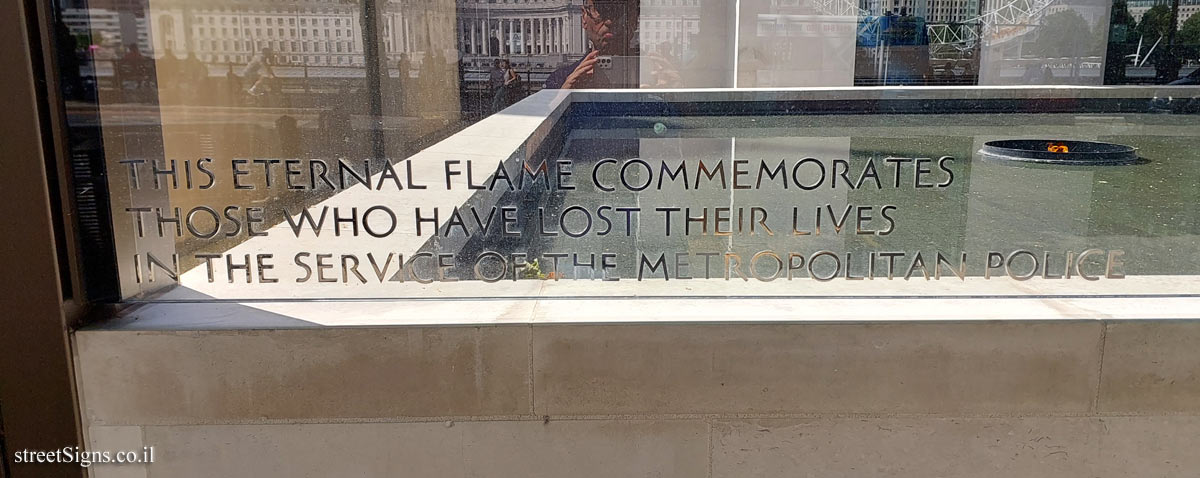 London - Eternal Flame in memory of the policemen who fell in the line of duty