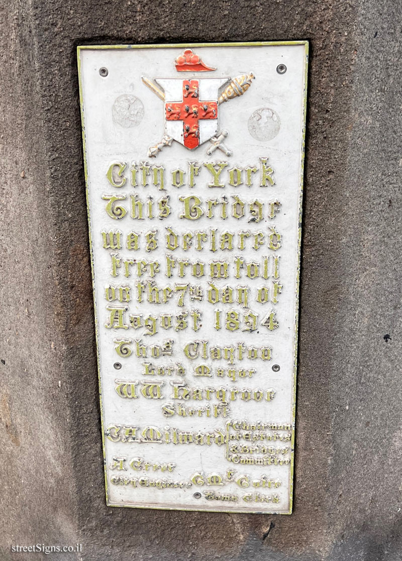 York - The sign from 1894 announcing that crossing the Lendal Bridge is free of charge