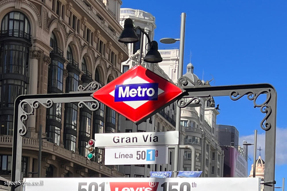 Madrid - Gran Vía metro station