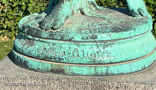 Copenhagen - Little Gunver - outdoor sculpture by Theobald Stein