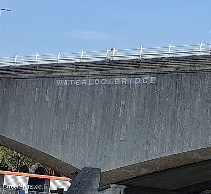 London - Waterloo Bridge