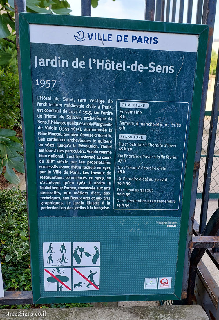 Paris - Gardens - Hôtel-de-Sens Garden