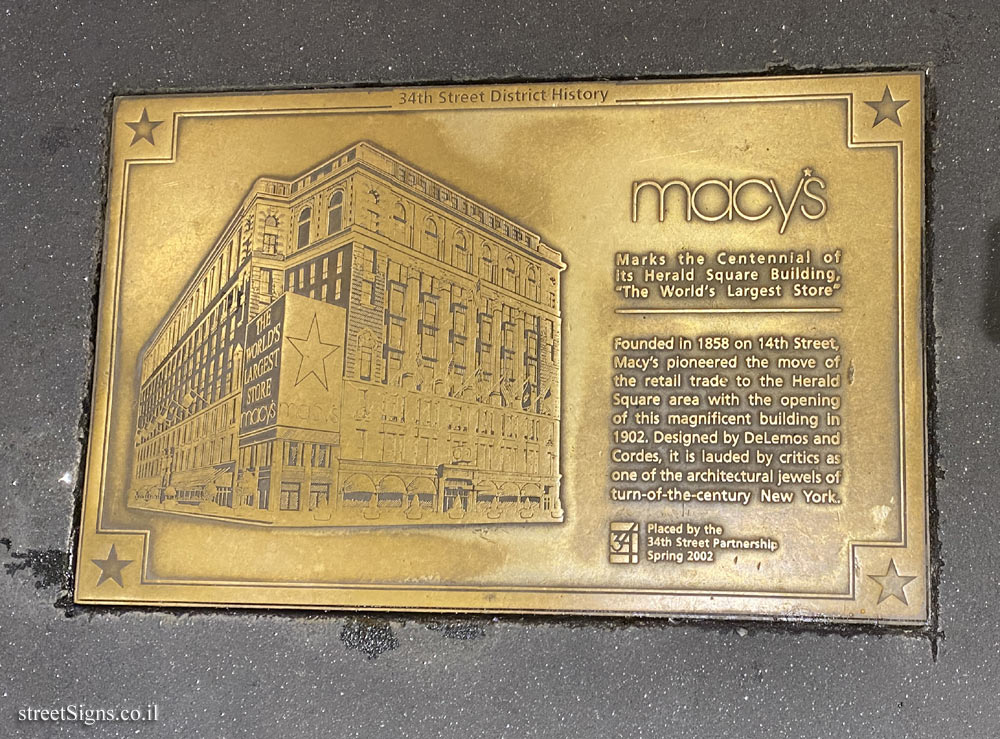 New York - commemorative sign for the Macy’s store