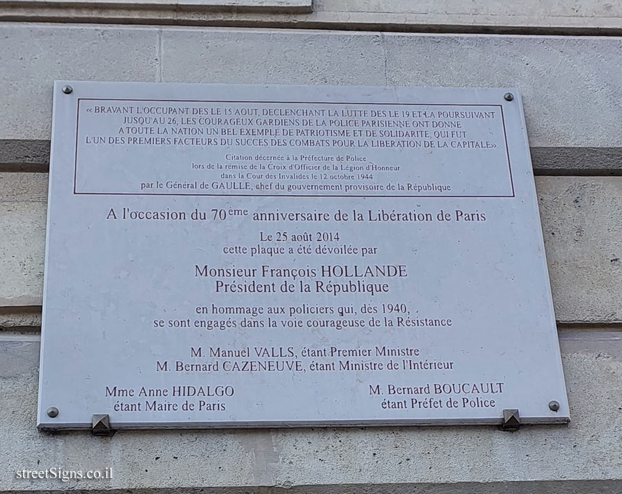 Paris - commemorative plaque for the heroism of the policemen in the liberation of Paris