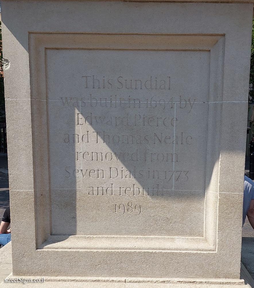 London - The sundial at Seven Dials