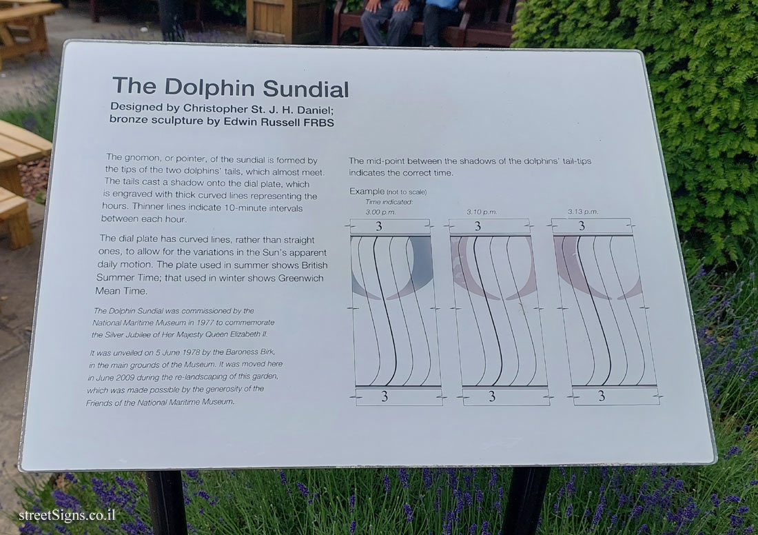 London - Greenwich - The Dolphin Sundial