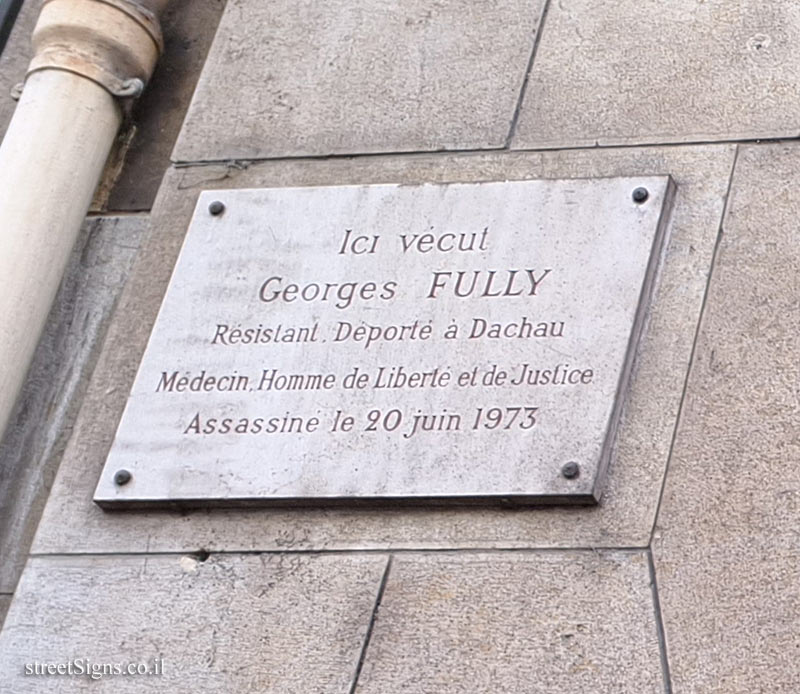 Paris - the house where the doctor Georges Fully lived who was murdered in 1973