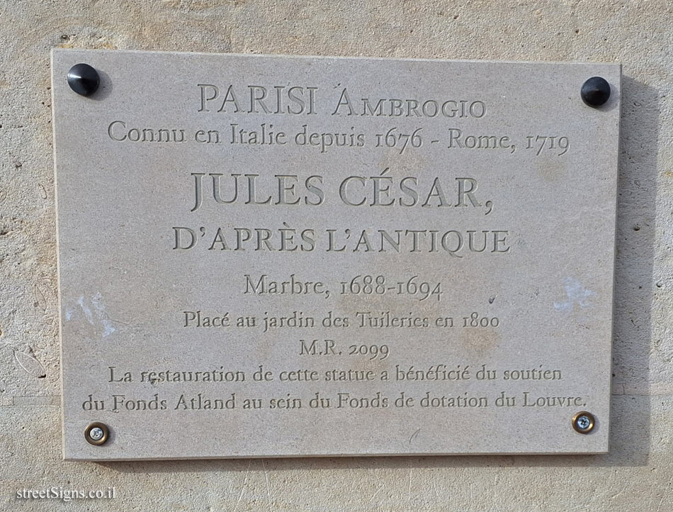 Paris - Tuileries Gardens - "Julius Caesar" outdoor sculpture by Ambrogio Parisi