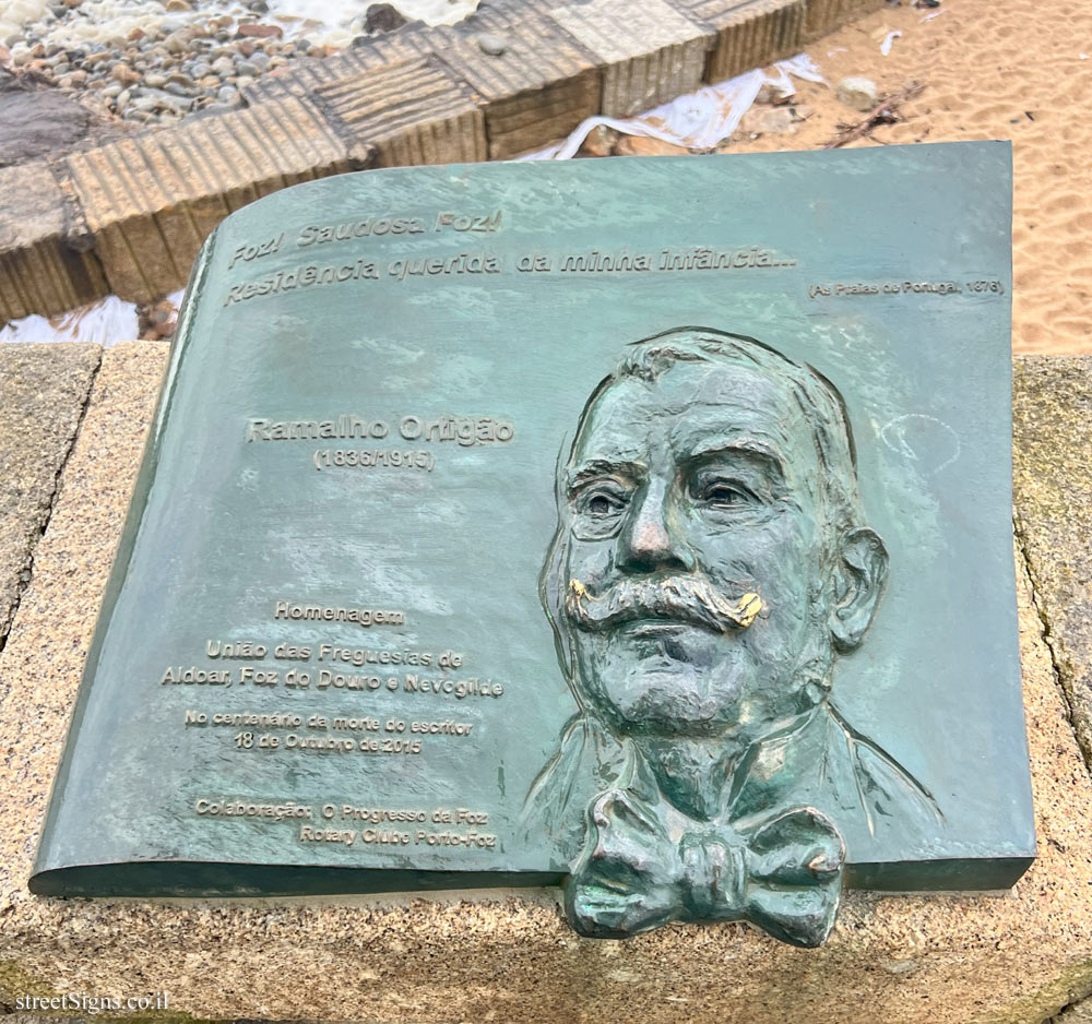 Porto-commemorative plaque for the writer Ramalho Ortigão on the 100th anniversary of his death