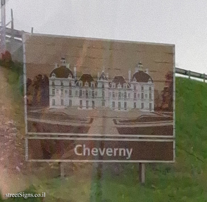 Cheverny - sign indicating the beginning of the city’s jurisdiction