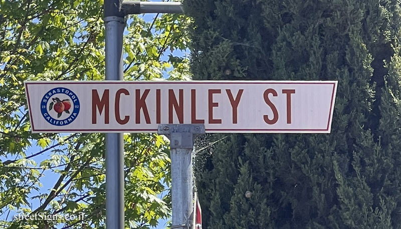 Sebastopol, CA - McKinley Street