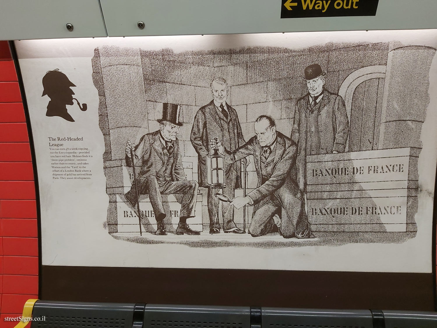 London - Baker Street Subway Station - Interior of the station (4)