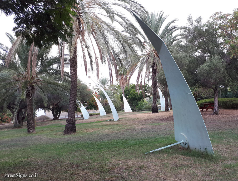 Tel Aviv - "Sailboats" - outdoor sculpture by Roni Ben-Zvi