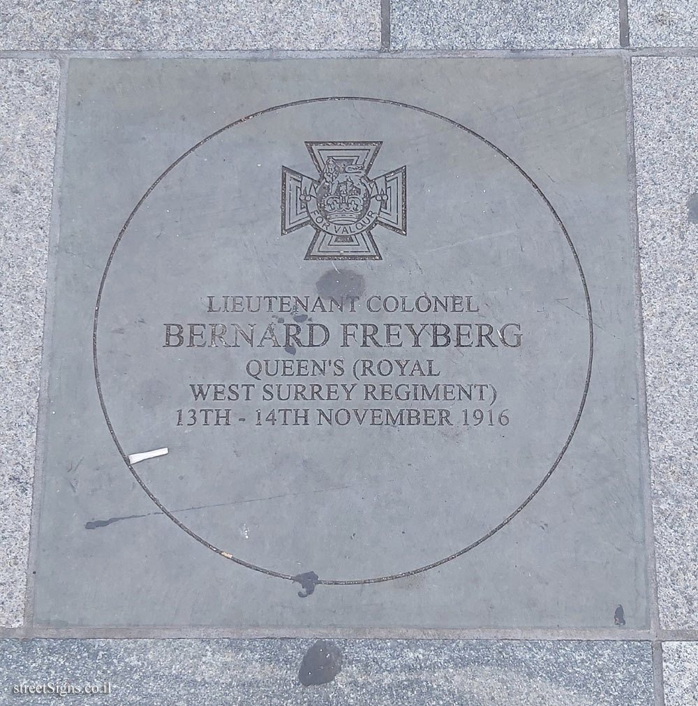 Richmond (London) - A memorial plaque to Bernard Freyberg