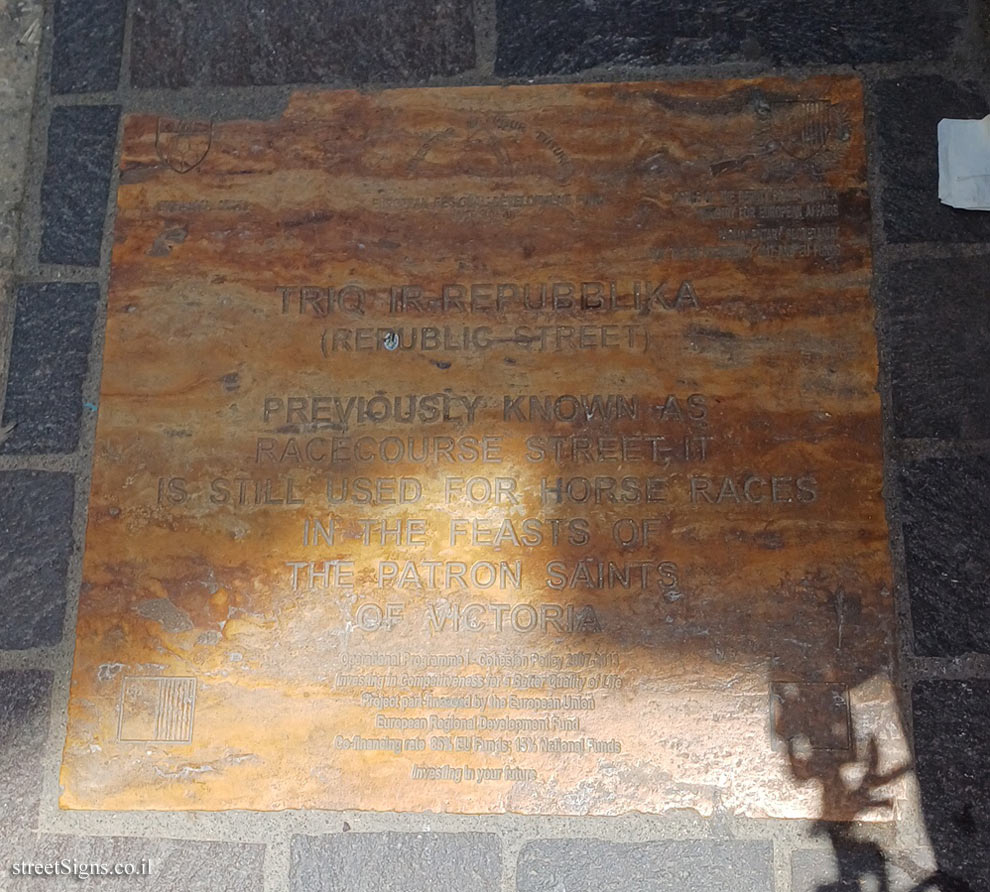 Victoria - Plaque indicating the former name of Republic Street which was used for horse racing
