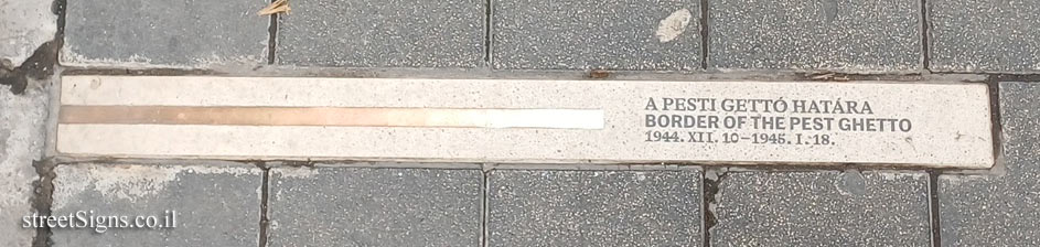 Budapest - Plaque marking the border of the Jewish ghetto